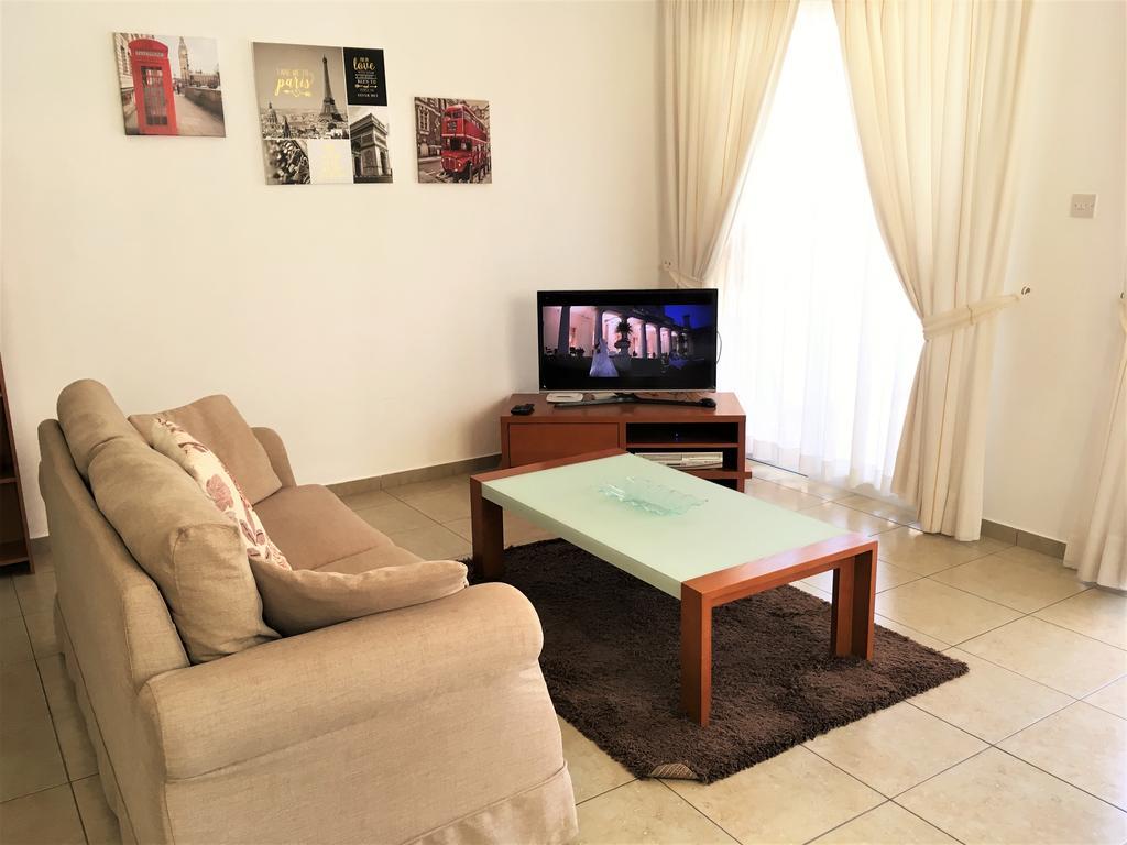 Appartement Diana Gardens à Paphos Extérieur photo