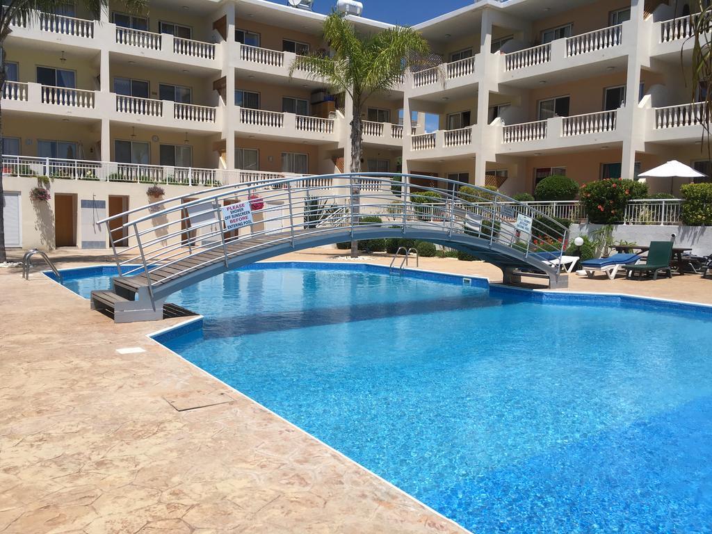 Appartement Diana Gardens à Paphos Extérieur photo